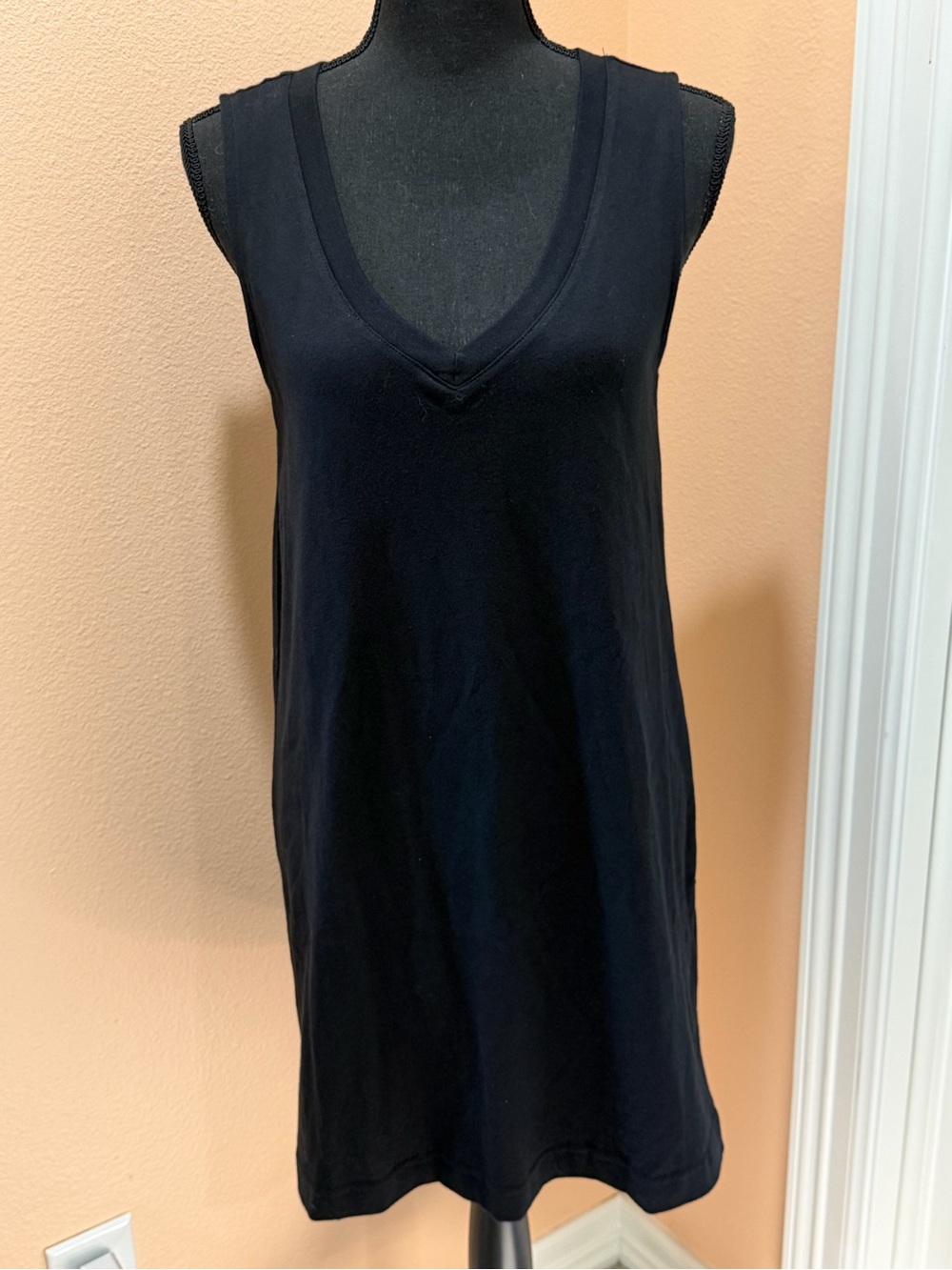 Z Supply Sloane Black V-Neck Sleeveless Tank tee Dress Small